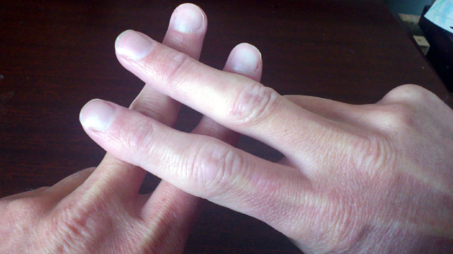 finger hashtag